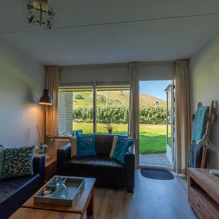 7 For 4 Guests In Callanstoog *